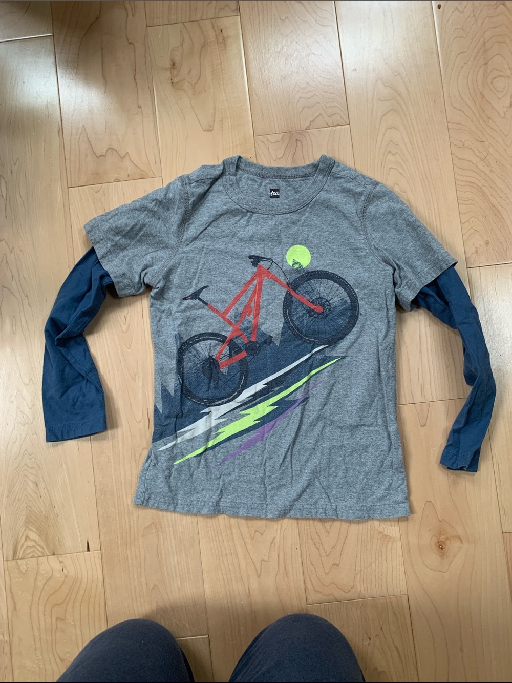Tea Collection Kids Gray Layered-Look Bike Graphic Long-Sleeve Tee sz 8 EUC